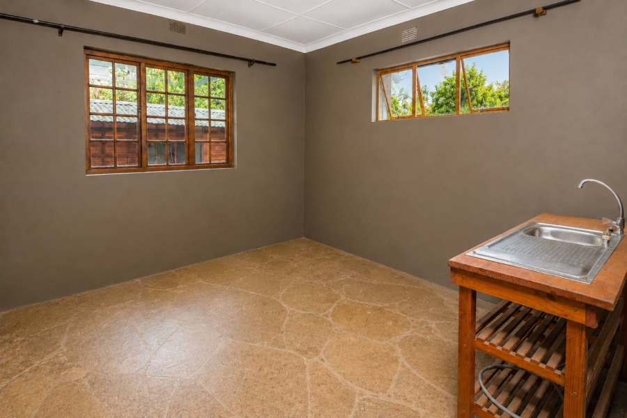 5 Bedroom Property for Sale in Schoemansville North West